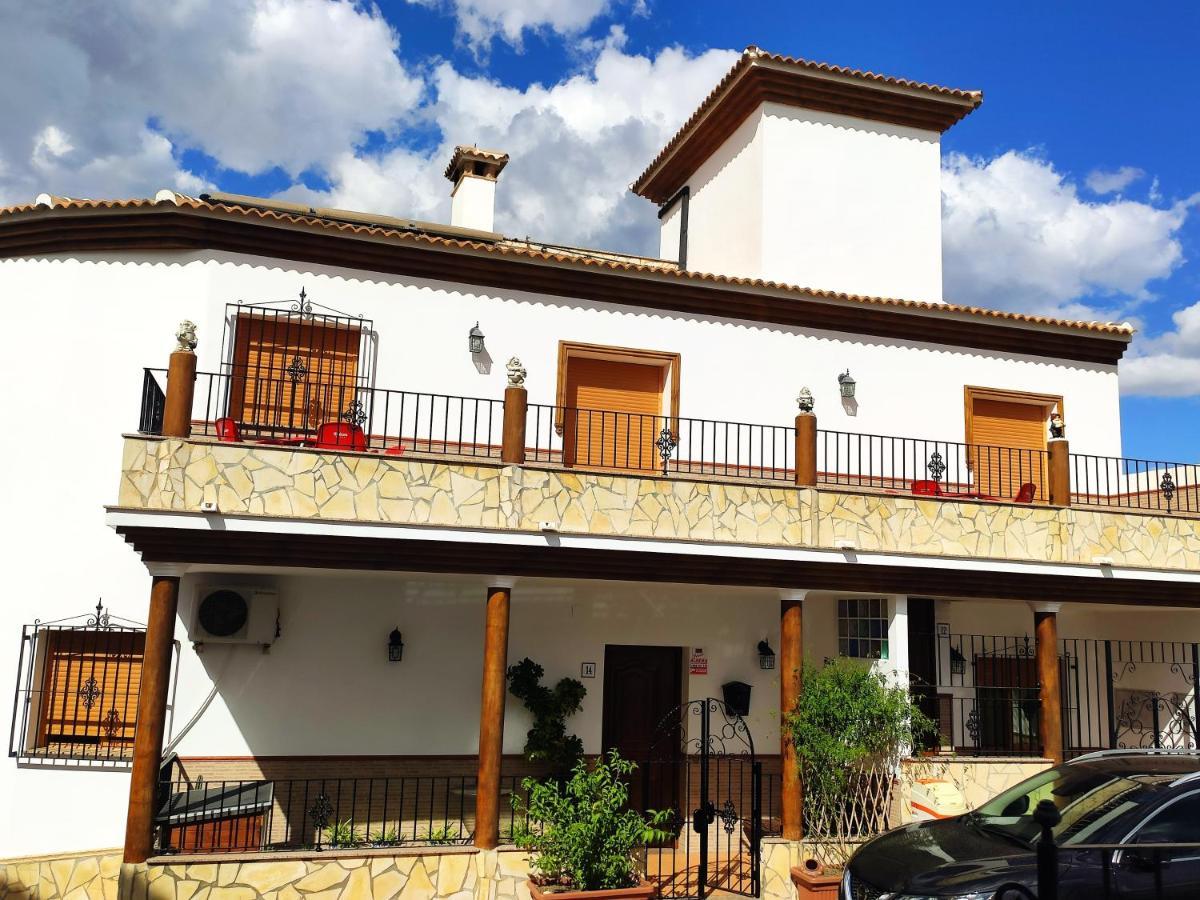 Casa Amplia Con Terraza En La Vinuela Villa Eksteriør bilde