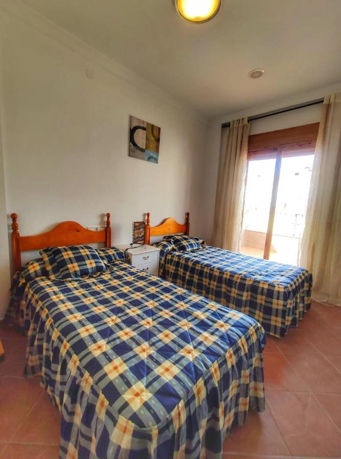 Casa Amplia Con Terraza En La Vinuela Villa Eksteriør bilde