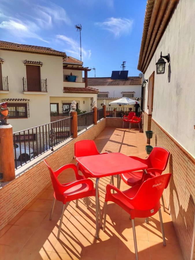 Casa Amplia Con Terraza En La Vinuela Villa Eksteriør bilde